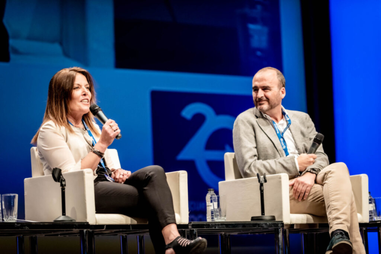 E2O_Patricia-Tisner-de-Fundacion-Sese-y-Daniel-Morales-de-Orange_@Jaime-Oriz-17-2-1024x683